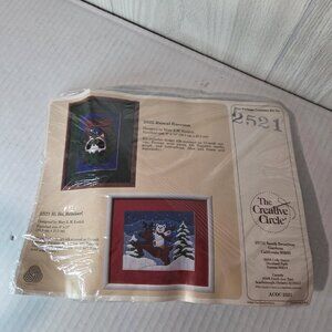 Creative Circle Needlepoint Hi Ho Reindeer Kit 2521 **NEW SEALED** Raccoon Farm